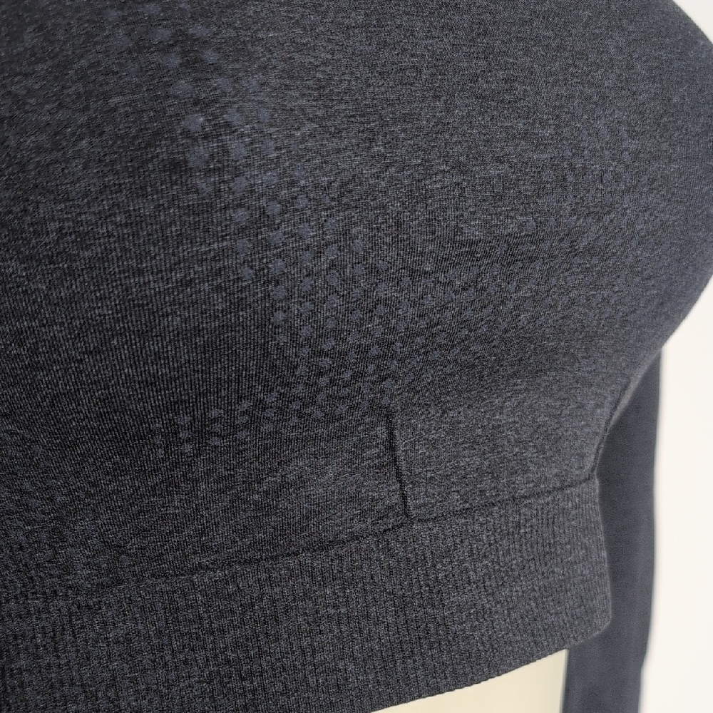 HALARA Elegant Gray Long Sleeve Crop Top - Picture 3 of 6